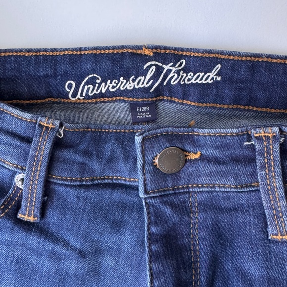 Universal Thread High Rise Skinny Jean - Picture 2 of 5